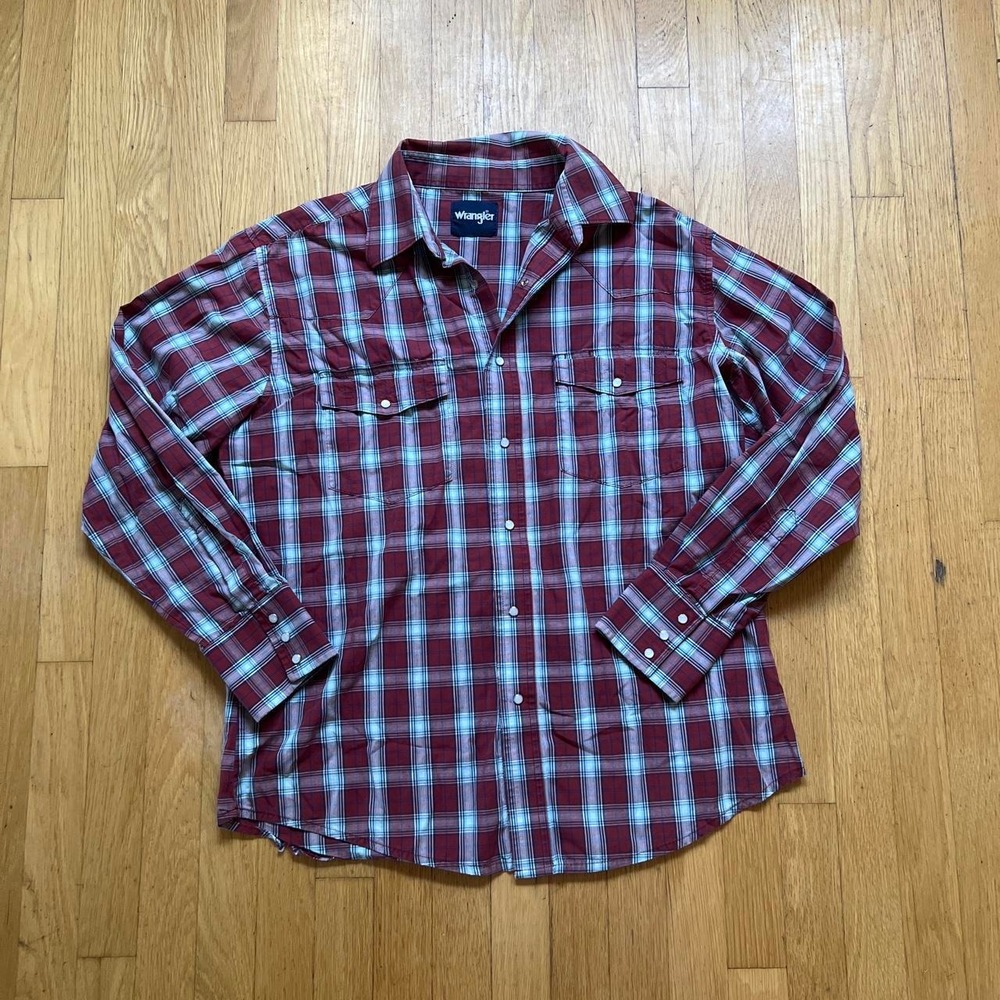 Wrangler red and white plaid button-up shirt
